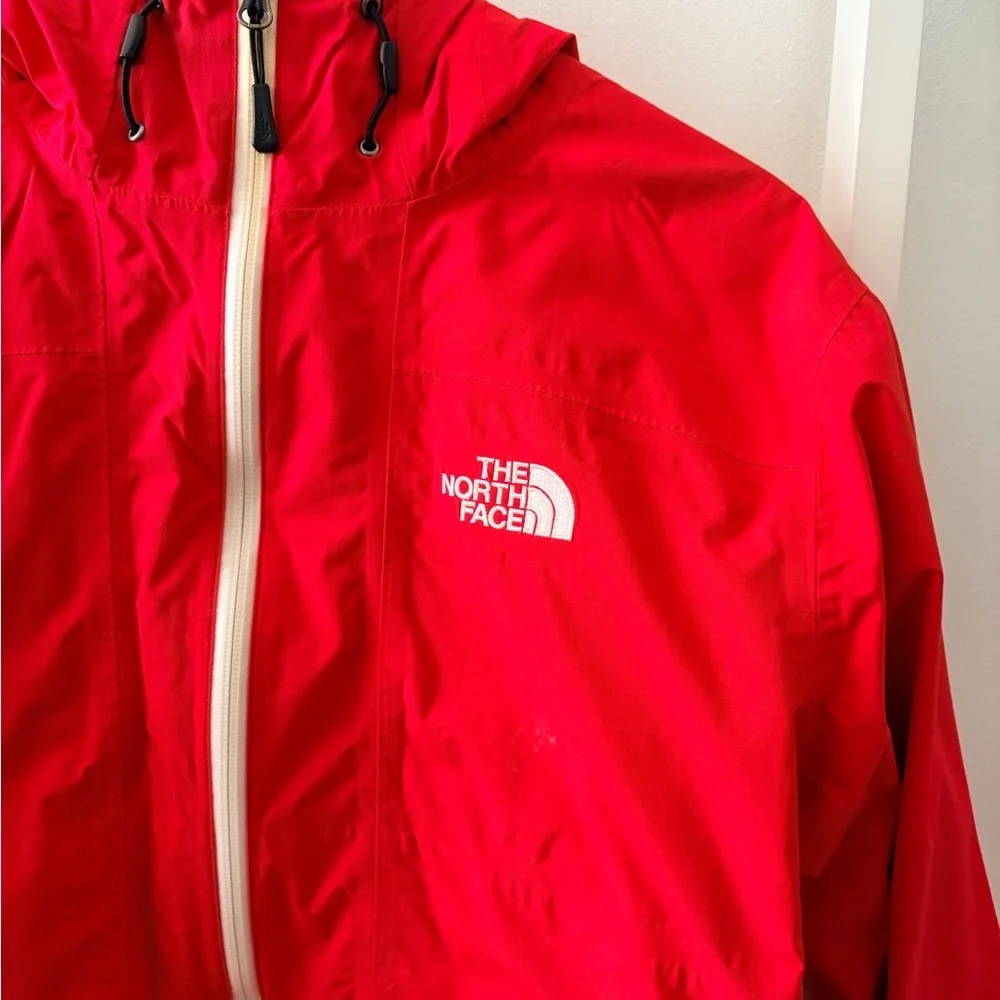 Men’s‎ The North Face Red Zip-Up Jacket